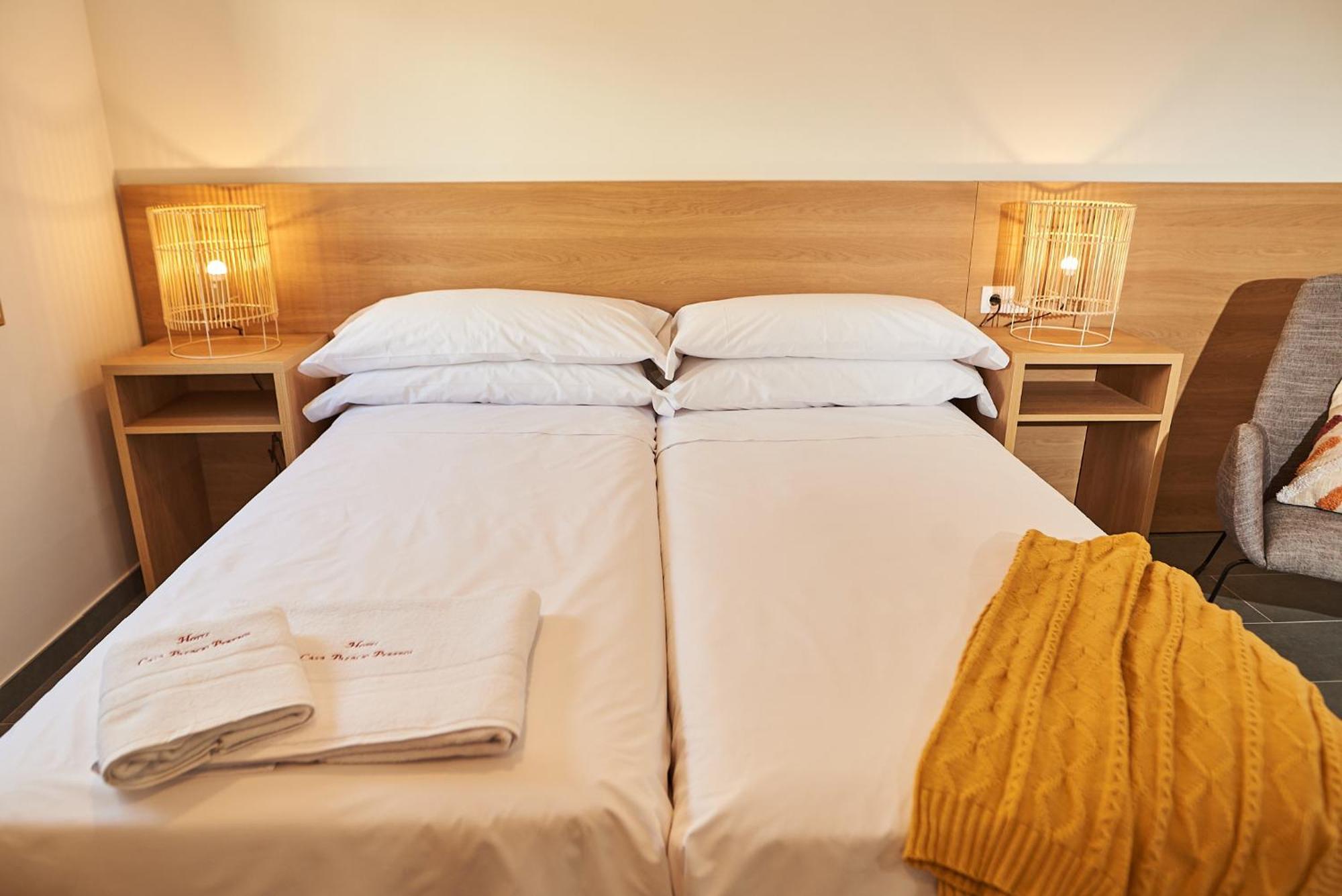 Hotel Casa Palacio Pereros Caces Екстериор снимка